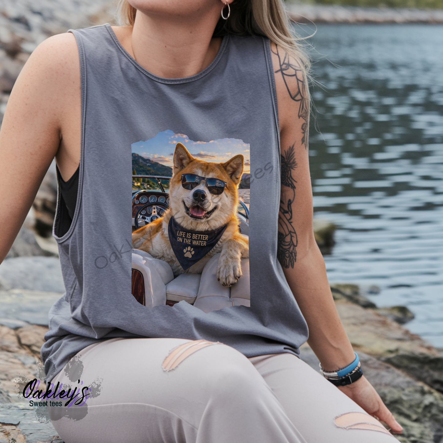 Boatin' Akita | Tank top