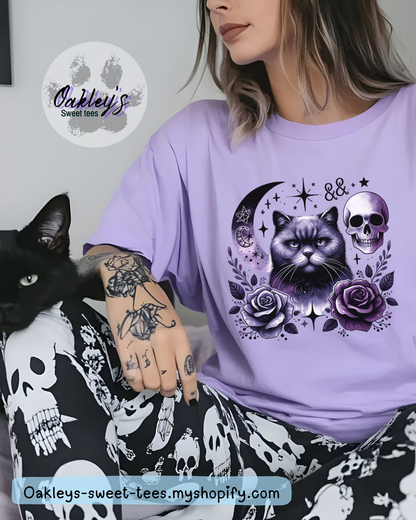 Night cat with flowers tee